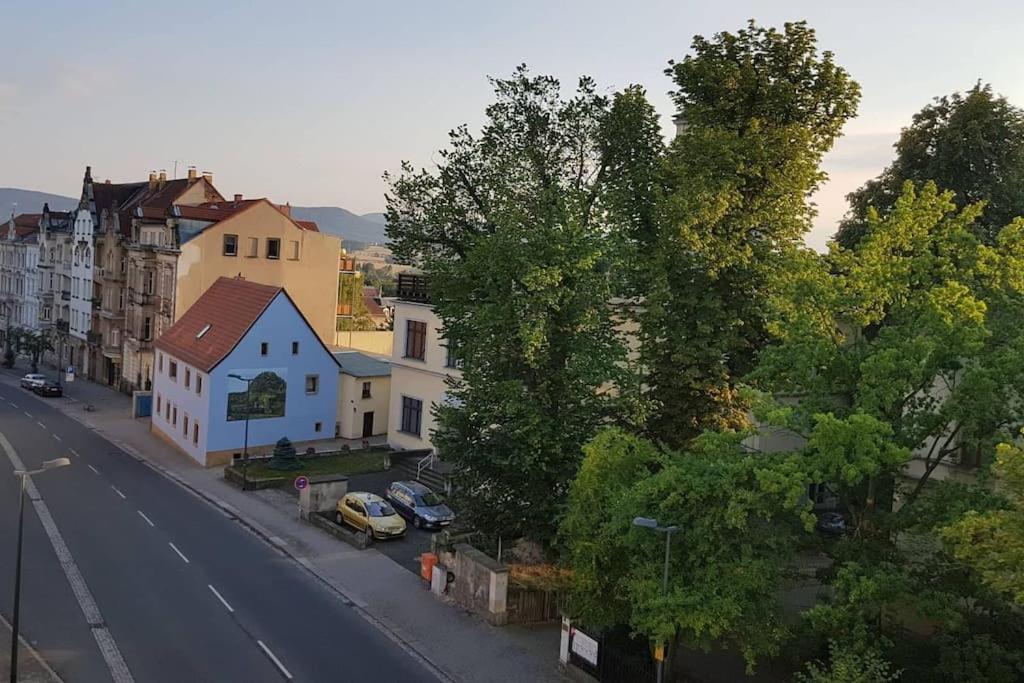 Geraeumiges Dachgeschoss Apartment In Bahnhofsnaehe Циттау Экстерьер фото